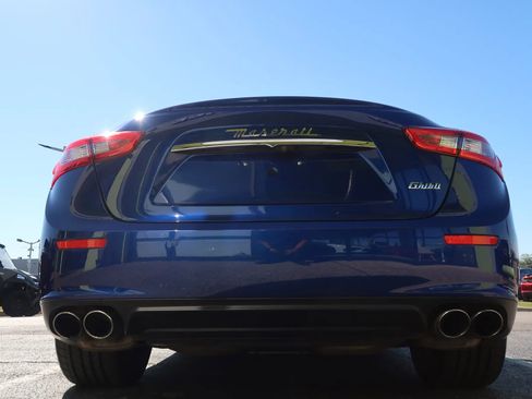 Used 2017 Maserati Ghibli image 11