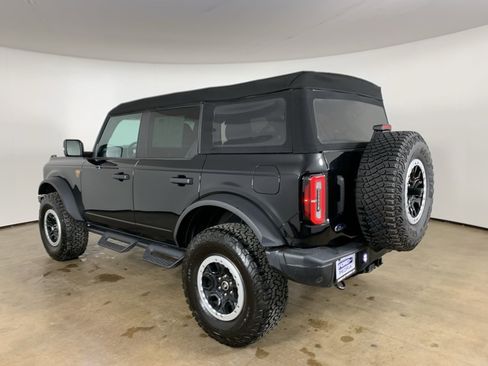 Used 2023 Ford Bronco Badlands w/ Sasquatch Package image 14