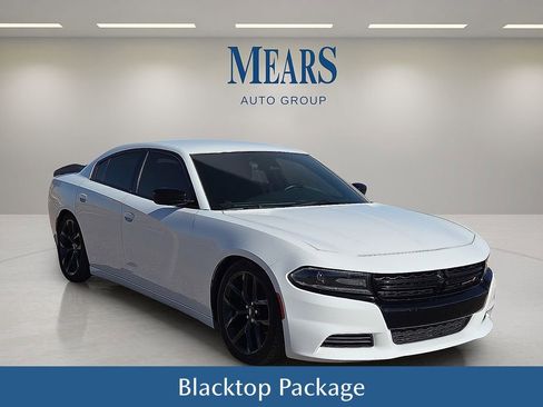 Used 2019 Dodge Charger SXT image 8