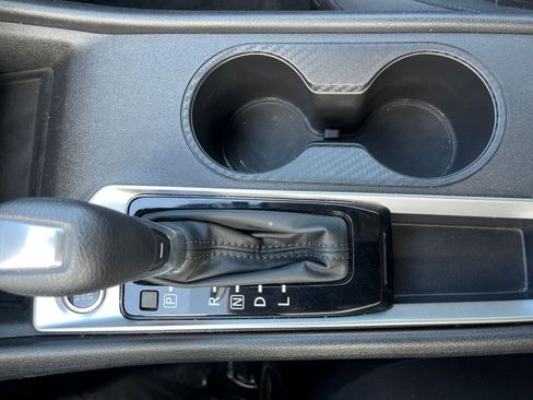 Used 2025 Nissan Altima 2.5 SV image 40