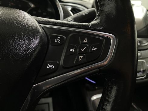 Used 2016 Chevrolet Malibu LT image 16