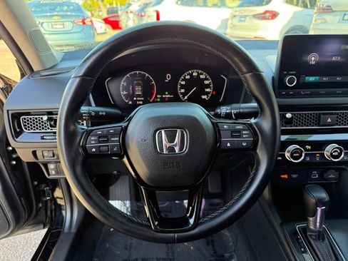 Used 2022 Honda Civic EX image 29