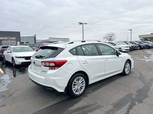 Used 2018 Subaru Impreza 2.0i Premium image 13