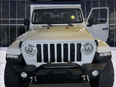 Used 2021 Jeep Gladiator Sport AWD/4WD image 5
