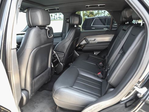 Used 2025 Land Rover Range Rover Sport SE AWD/4WD image 18