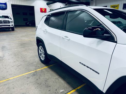 Used 2024 Jeep Compass Latitude image 19