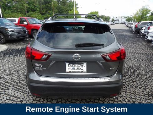 Used 2019 Nissan Rogue Sport SV w/ Technology Package FWD image 7