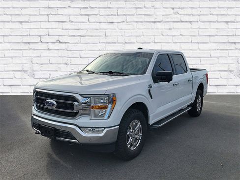 Used 2023 Ford F150 XLT w/ Equipment Group 301A Mid image 4