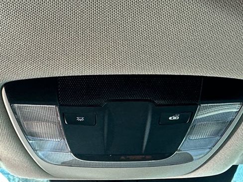 Used 2022 Kia Sorento LX image 21