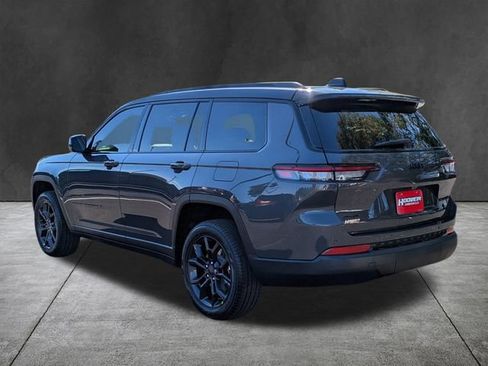 Used 2025 Jeep Grand Cherokee L Limited AWD/4WD image 6