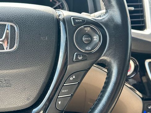 Used 2017 Honda Pilot Elite image 22