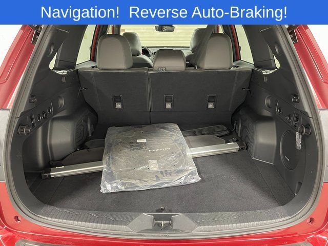 Used 2025 Subaru Forester Limited AWD/4WD image 25
