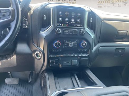 Used 2021 Chevrolet Silverado 1500 LTZ w/ LTZ Convenience Package II AWD/4WD image 11