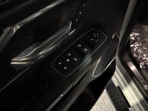 Used 2022 RAM 1500 Laramie image 4