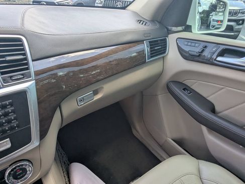 Used 2016 Mercedes-Benz GL 450 4MATIC image 6