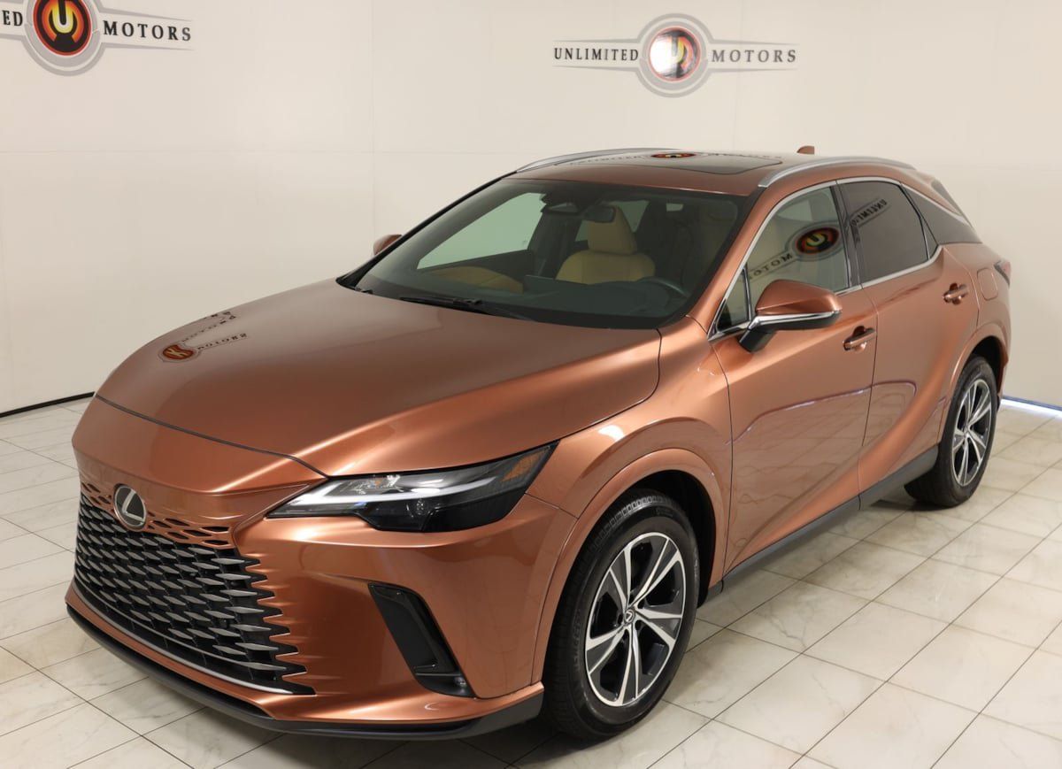 Used 2025 Lexus RX 350 Premium w/ Accessory Package AWD/4WD image 35