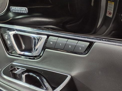 Used 2019 Jaguar XJ Supercharged image 9
