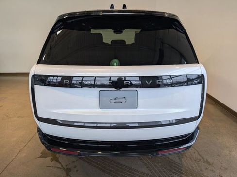 New 2025 Land Rover Range Rover SE image 4