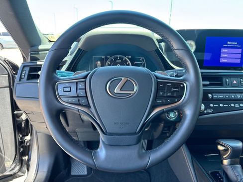 Used 2025 Lexus ES 350 FWD image 18