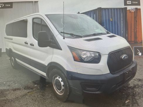 Used 2021 Ford Transit 150 XL RWD image 14
