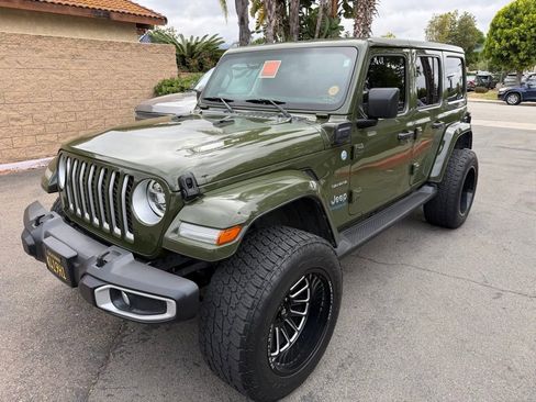 Used 2021 Jeep Wrangler Unlimited Sahara AWD/4WD image 6