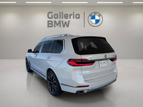 Used 2026 BMW X7 xDrive40i w/ Premium Package AWD/4WD image 8