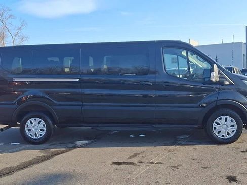 Used 2023 Ford Transit 350 XLT image 9