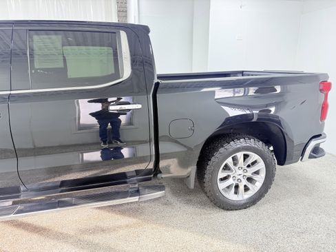 Used 2019 Chevrolet Silverado 1500 LTZ w/ LTZ Plus Package image 5