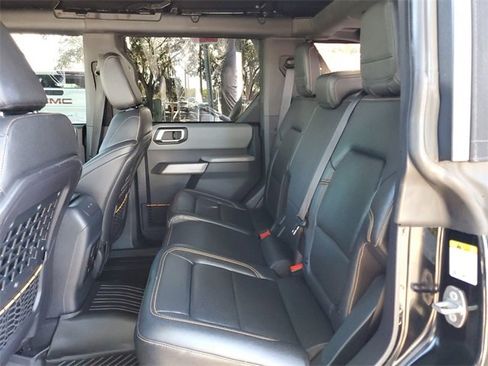 Used 2022 Ford Bronco Badlands image 29