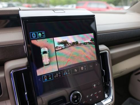 Used 2026 GMC Yukon Denali w/ Denali Reserve Package image 21