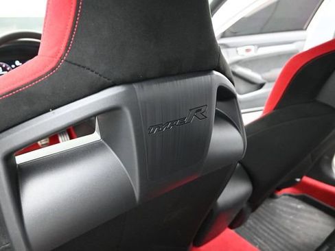 Used 2025 Honda Civic Type R image 21