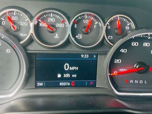 Used 2019 Chevrolet Silverado 1500 LT w/ Texas Edition image 12