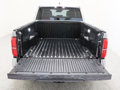 Certified 2025 Toyota Tacoma TRD Off-Road AWD/4WD image 32