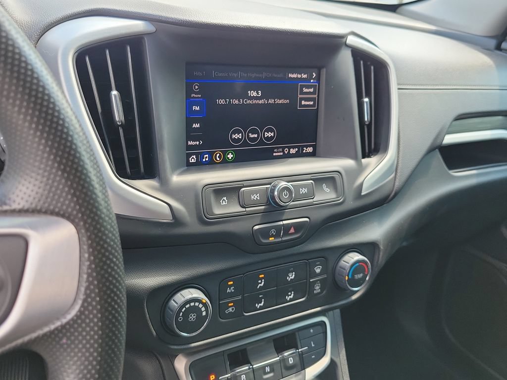 Used 2024 GMC Terrain SLE AWD/4WD image 30
