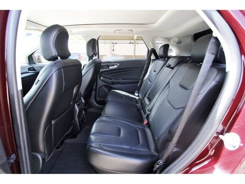 Used 2017 Ford Edge Titanium w/ Equipment Group 302A FWD image 7
