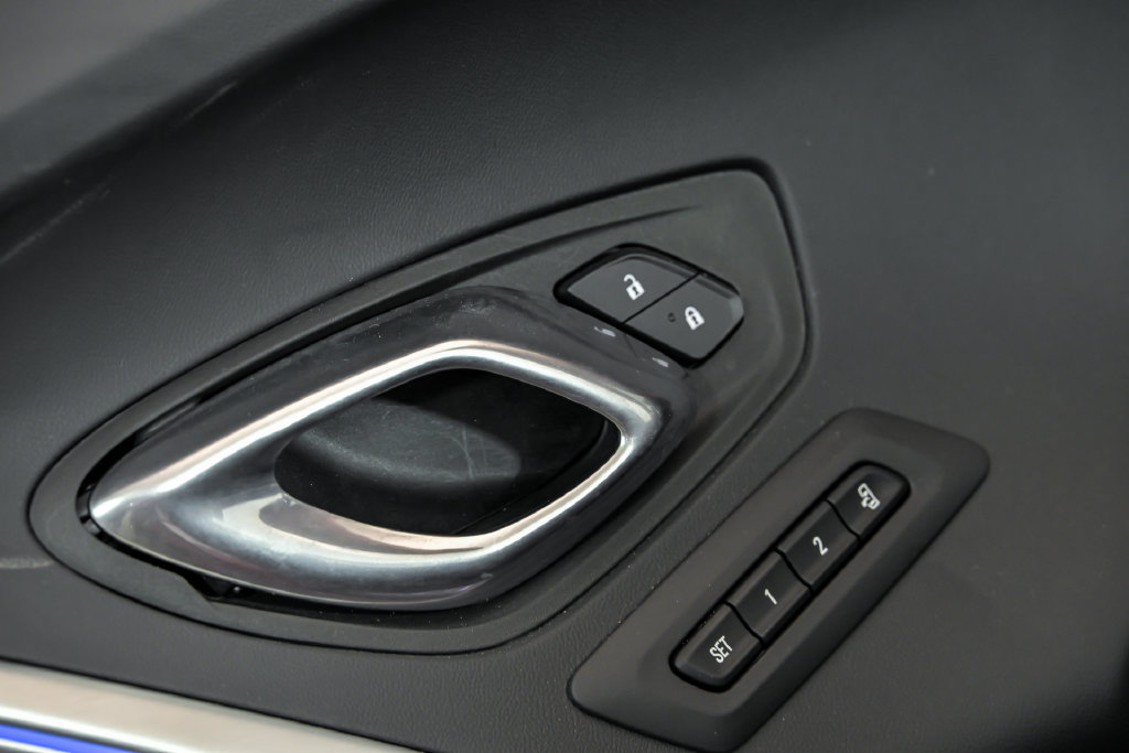 Used 2023 Chevrolet Camaro ZL1 RWD image 13
