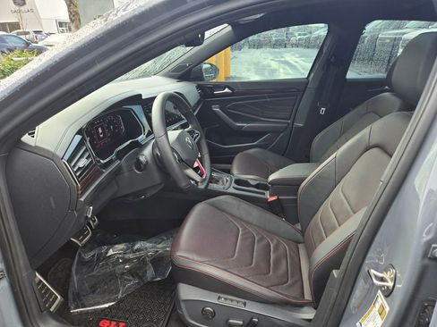 Used 2024 Volkswagen Jetta GLI Autobahn image 12