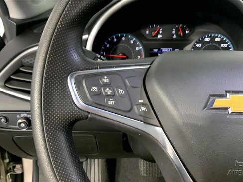 Used 2024 Chevrolet Malibu LT FWD image 18