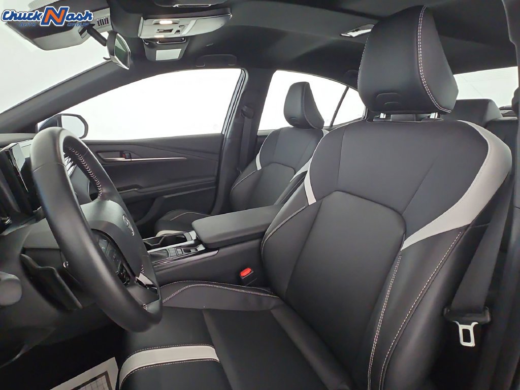 Used 2026 Toyota Camry SE FWD image 10
