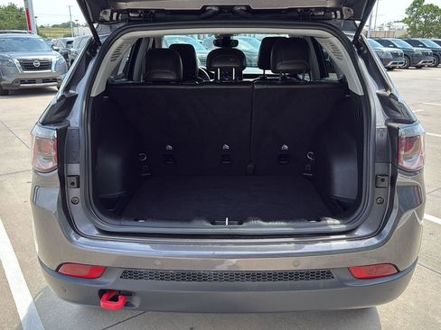 Used 2022 Jeep Compass Trailhawk image 9