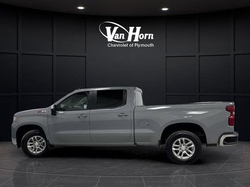 Used 2024 Chevrolet Silverado 1500 LT image 12