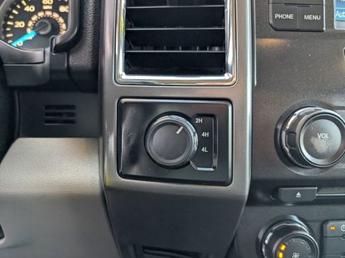 Used 2015 Ford F150 XLT AWD/4WD image 4