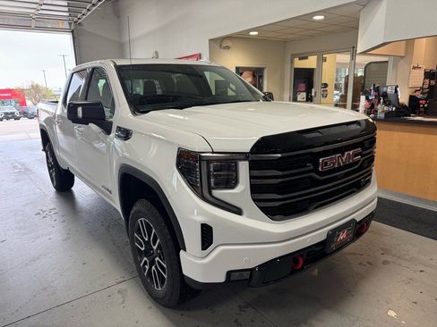 New 2026 GMC Sierra 1500 AT4 w/ Technology Package image 3