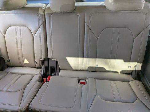 Used 2018 Ford Expedition Limited w/ Equipment Group 301A image 31