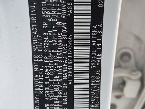 Used 2018 Toyota Avalon XLE Plus image 28