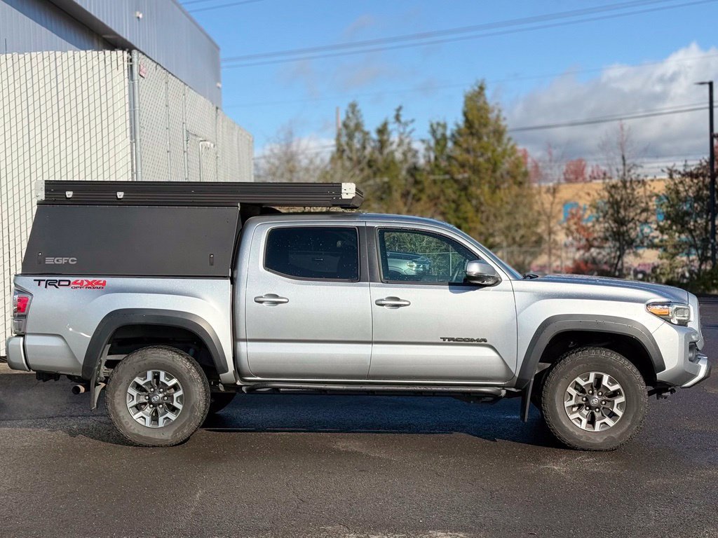 Used 2023 Toyota Tacoma TRD Off-Road w/ TRD Premium Off Road Package AWD/4WD image 6