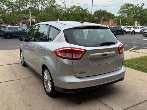 Used 2017 Ford C-MAX Energi SE w/ Equipment Group 402A FWD image 5