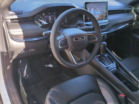 Certified 2022 Jeep Compass Altitude w/ Sun and Sound Group image 10