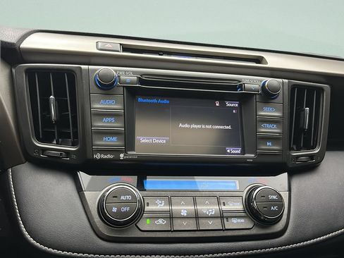 Used 2014 Toyota RAV4 XLE FWD image 25