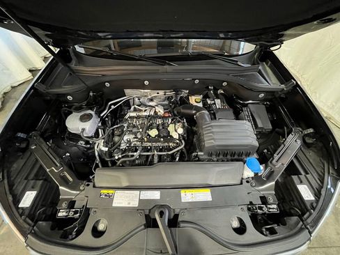 Used 2024 Volkswagen Atlas Cross Sport SEL Premium R-Line AWD/4WD image 29